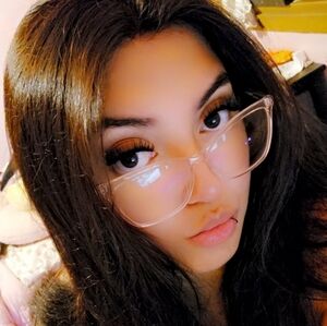 Meet your Posher, Miranda